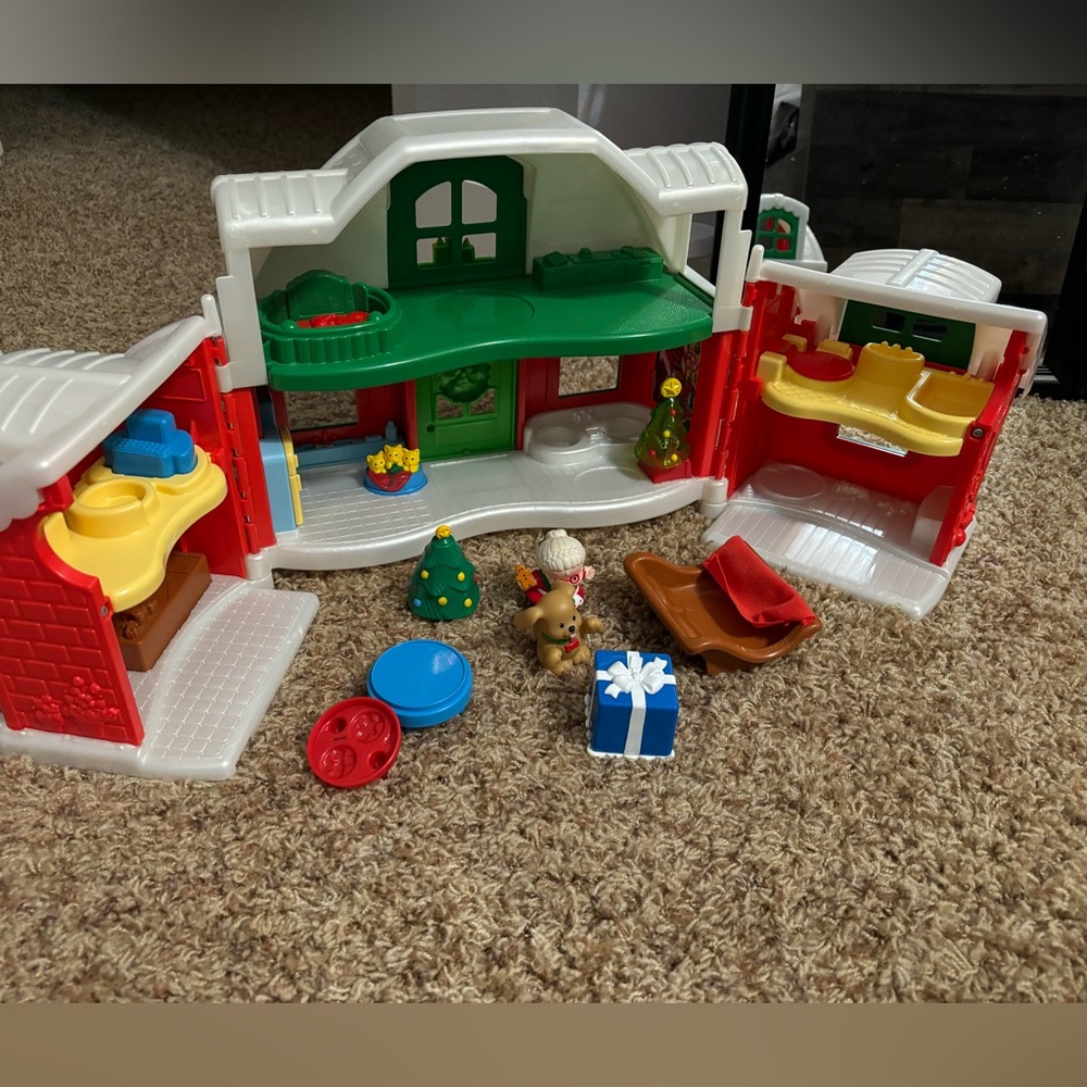 Fisher Price Little People Santa Claus North Pole Christmas Cottage